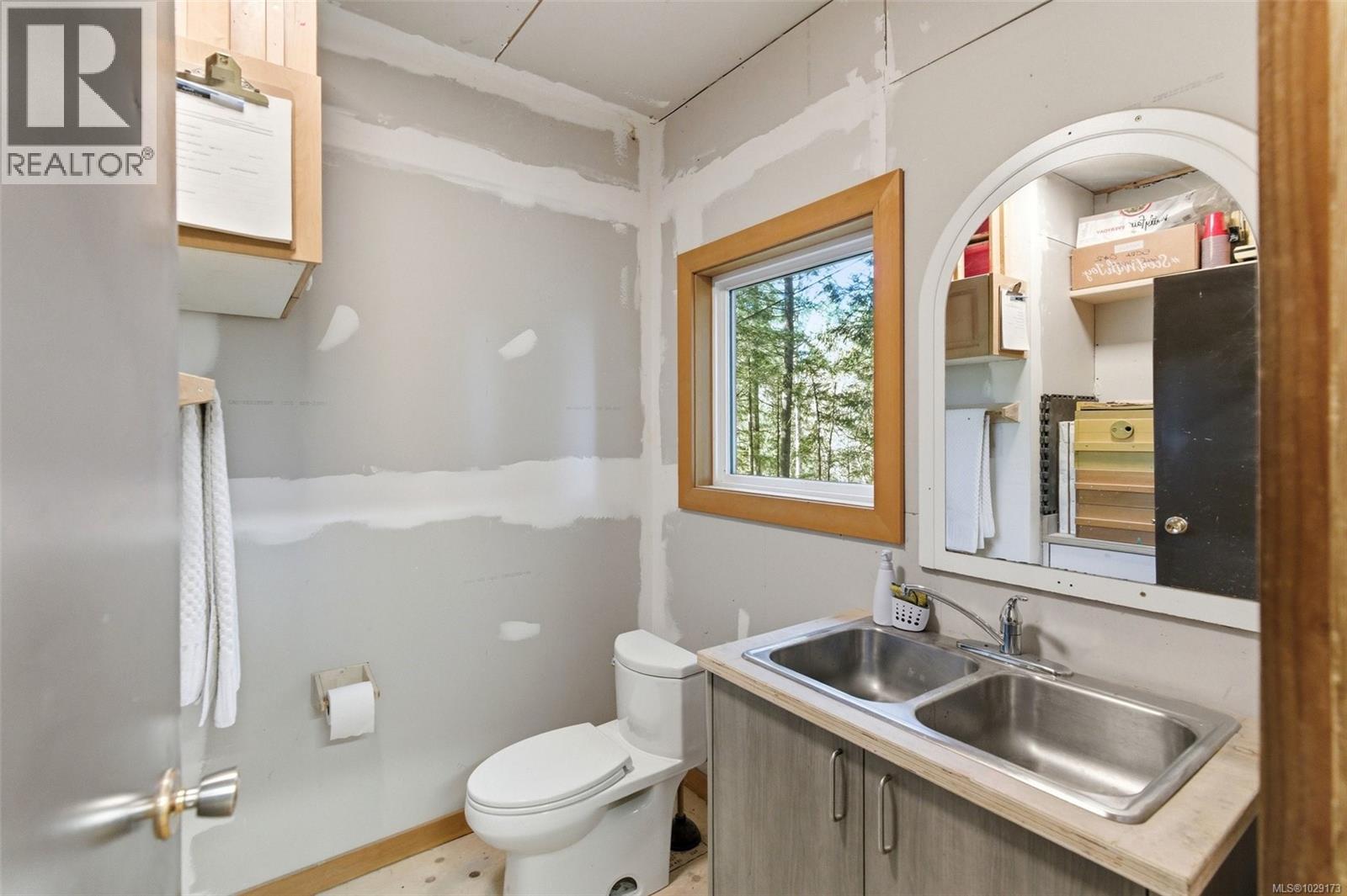  3778 Kingburne Drive, Cobble Hill