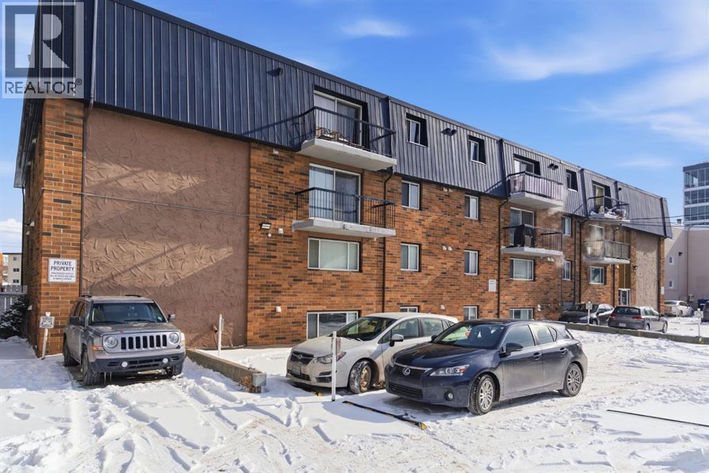 Single Family House for Sale in   A Street NW Sunnyside Calgary 