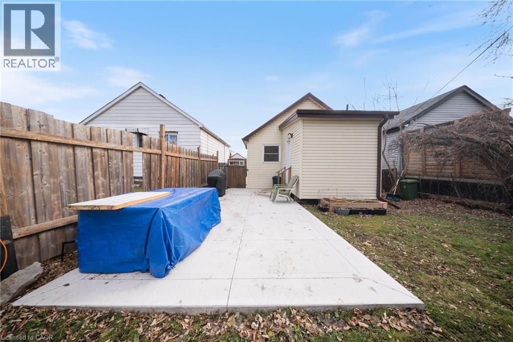 435 WAVERLY Street - 28