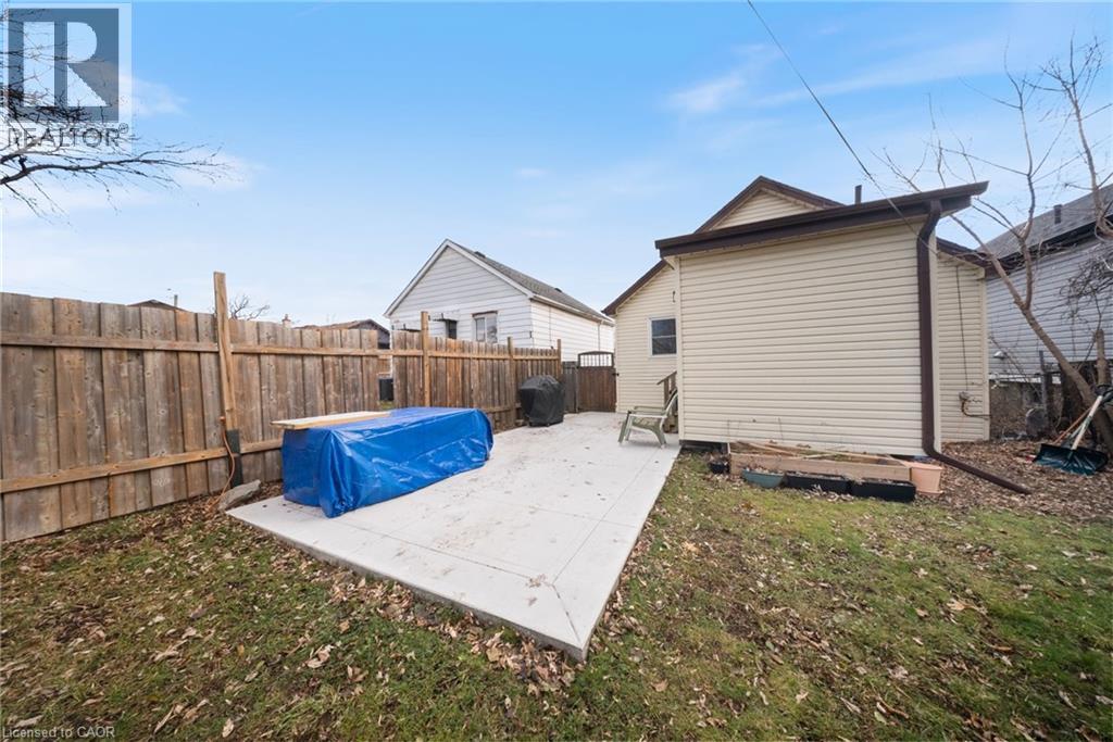 435 WAVERLY Street - 34