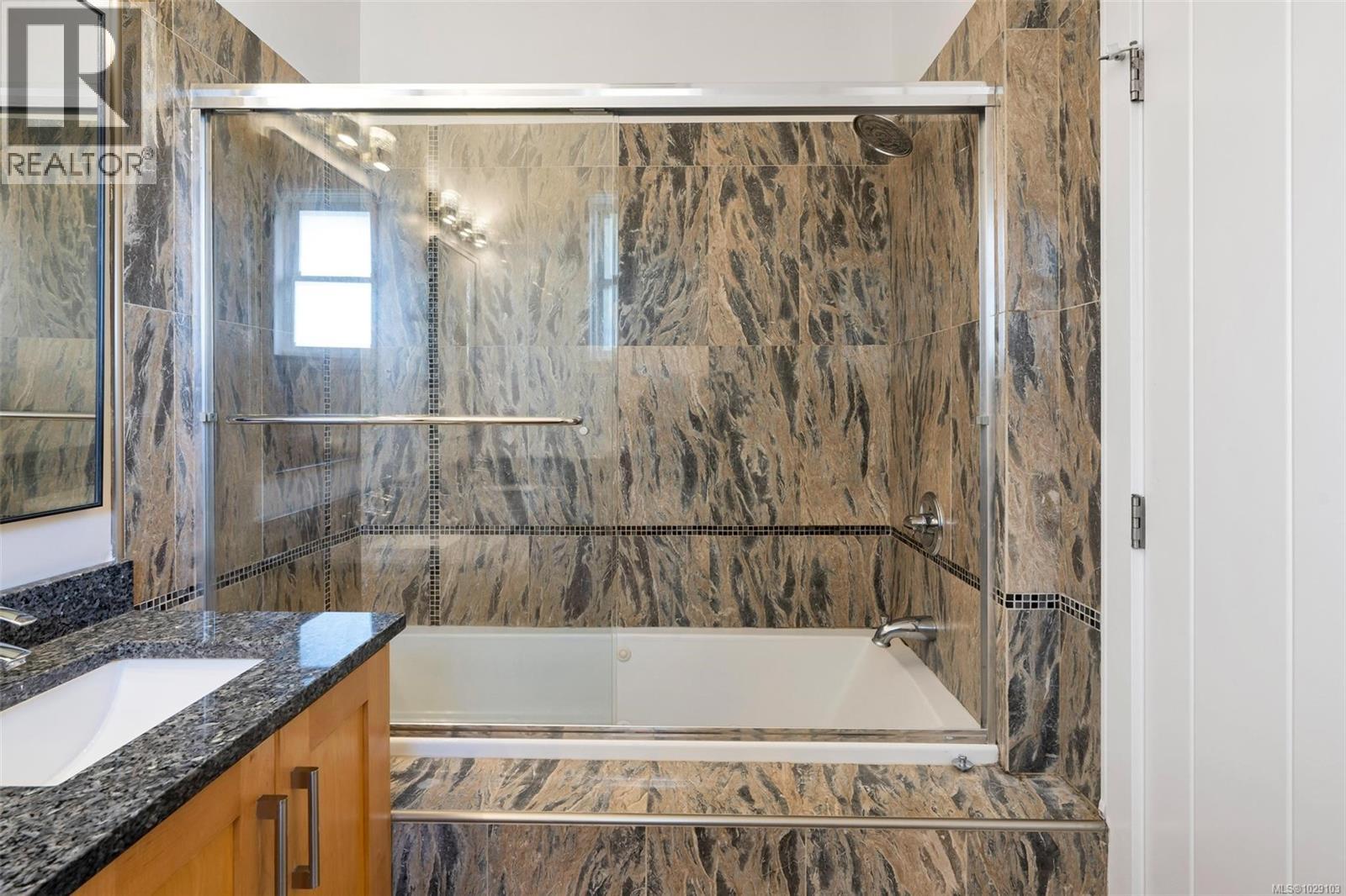  3264 Irma Street, Saanich