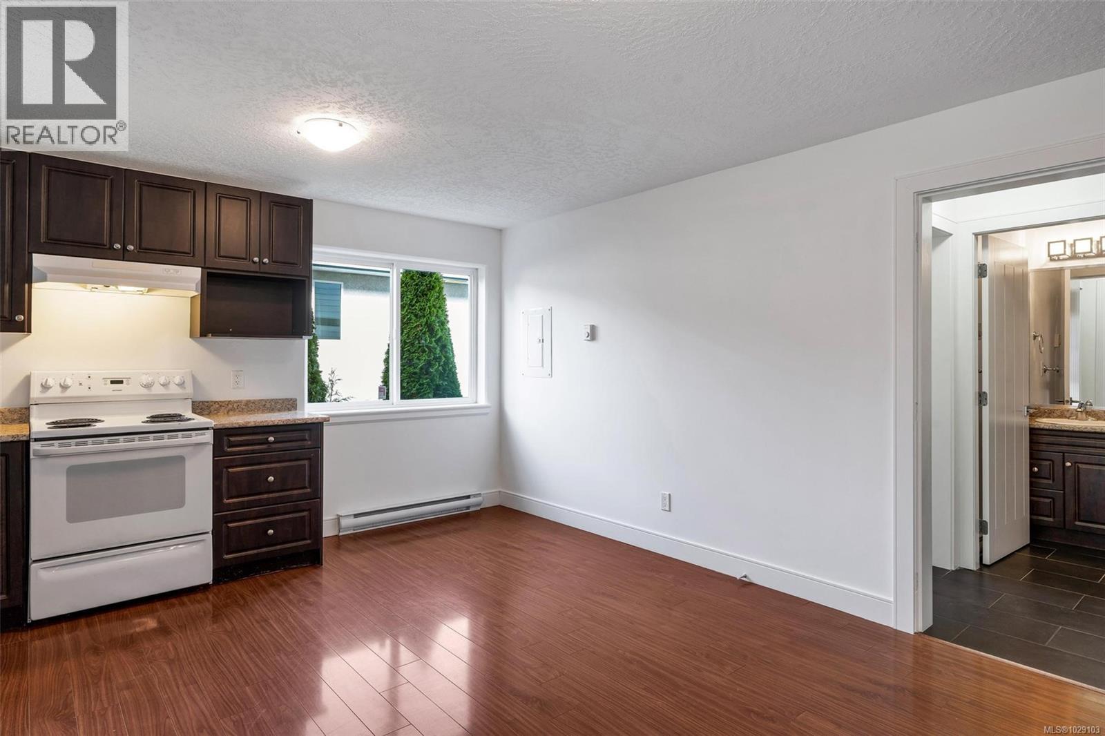  3264 Irma Street, Saanich