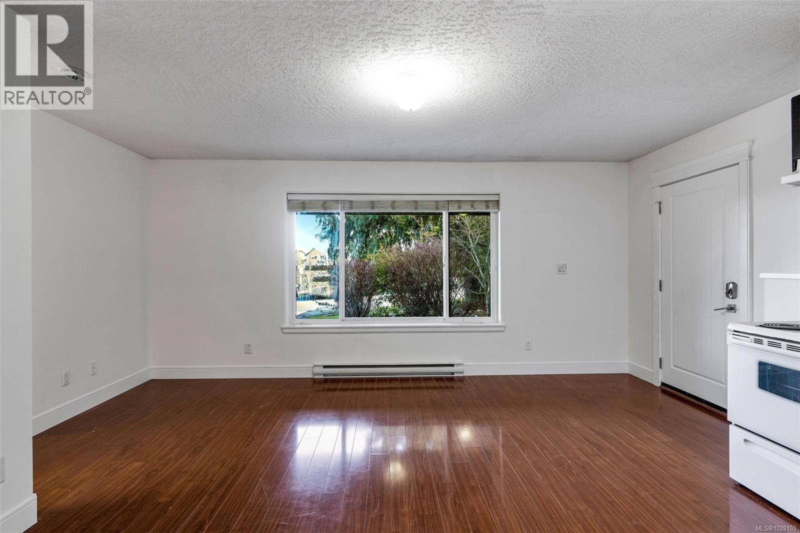  3264 Irma Street, Saanich