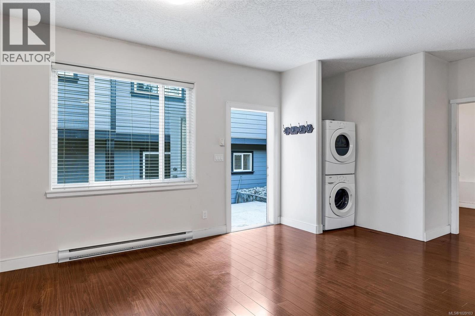  3264 Irma Street, Saanich