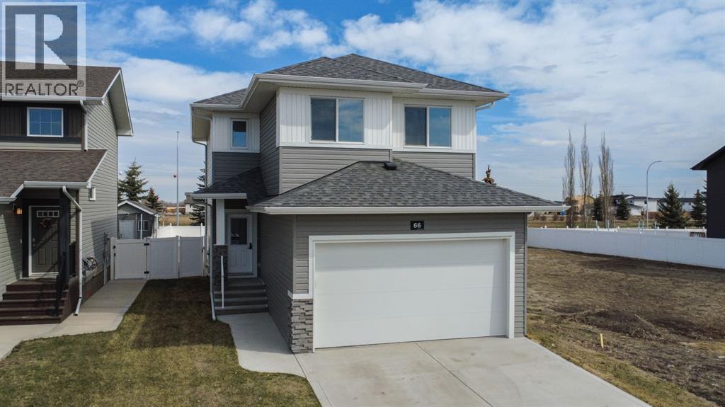 66 Henderson Crescent
