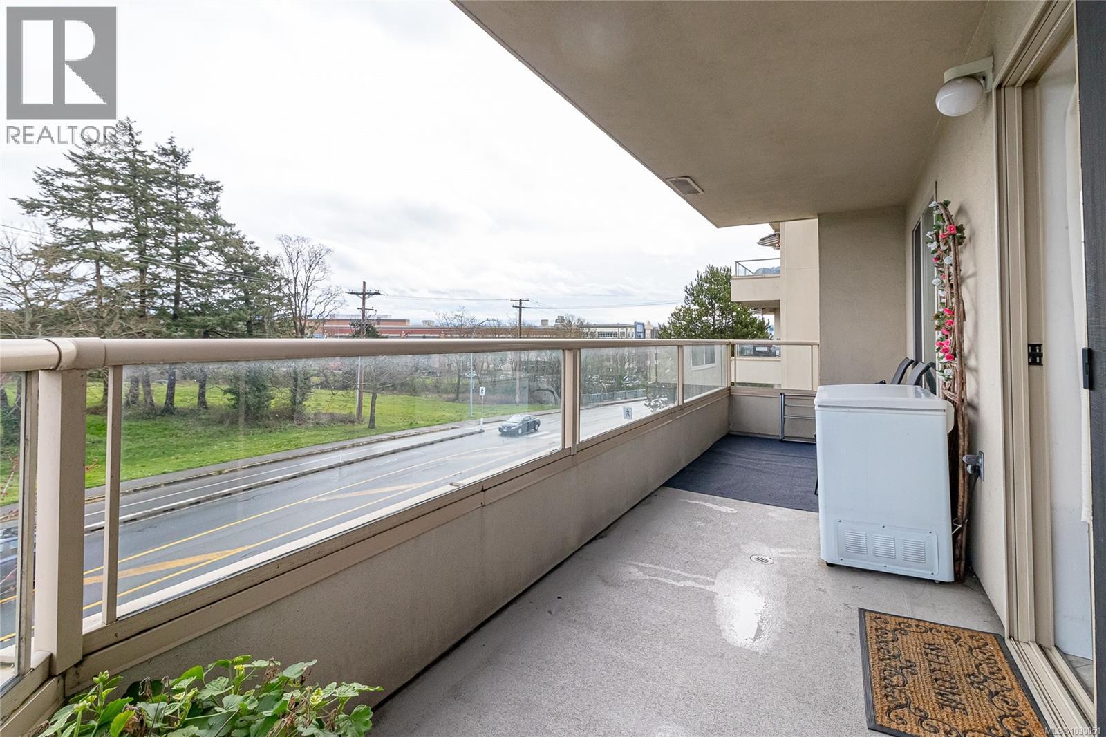 #306 3700 CAREY RD - 20