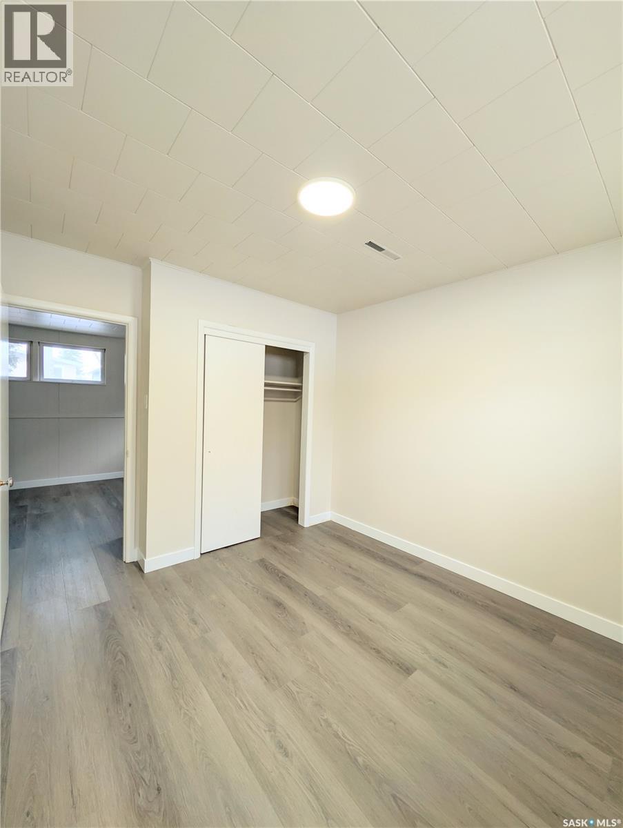 Single Family House Bungalow for Sale in  th AVENUE NW Swift Current 