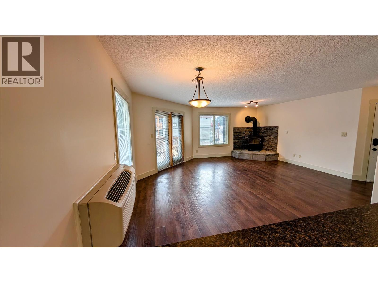 #806 7307 PROSPECTOR AVENUE - Image 3