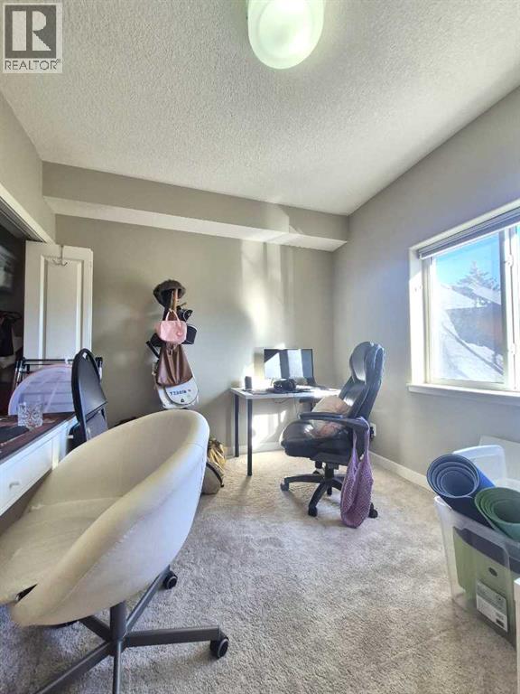 Single Family House for Sale in    Avenue SW Cliff Bungalow Calgary 