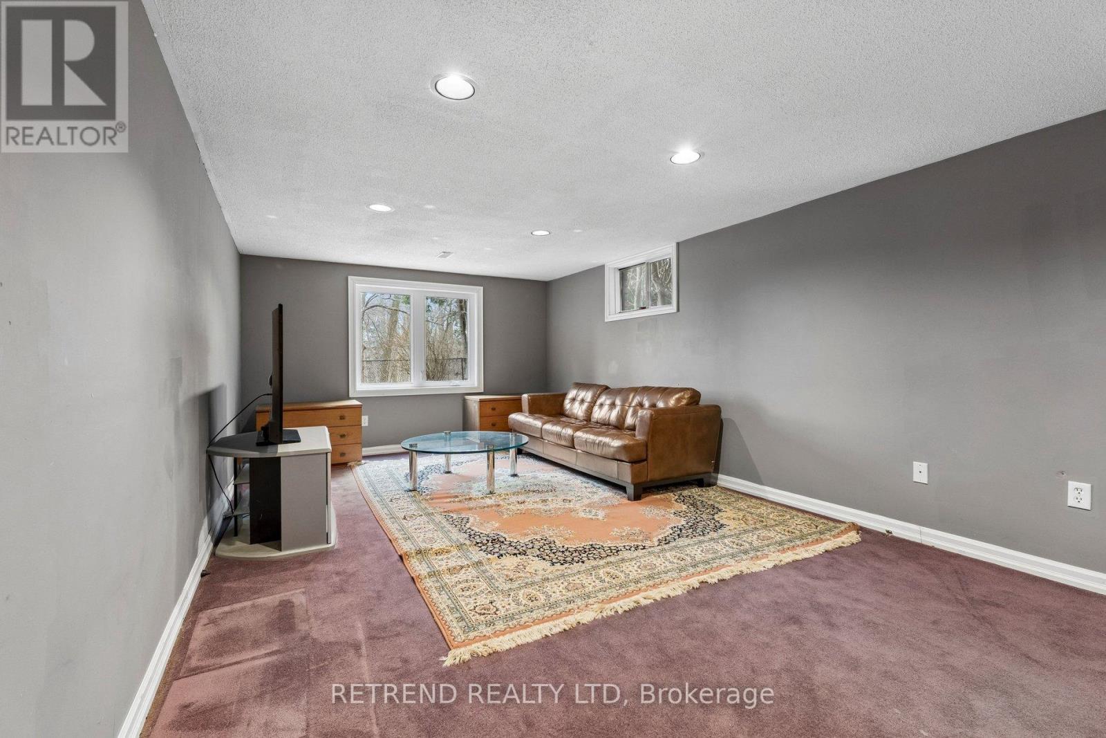 262 ATHABASCA STREET - 44