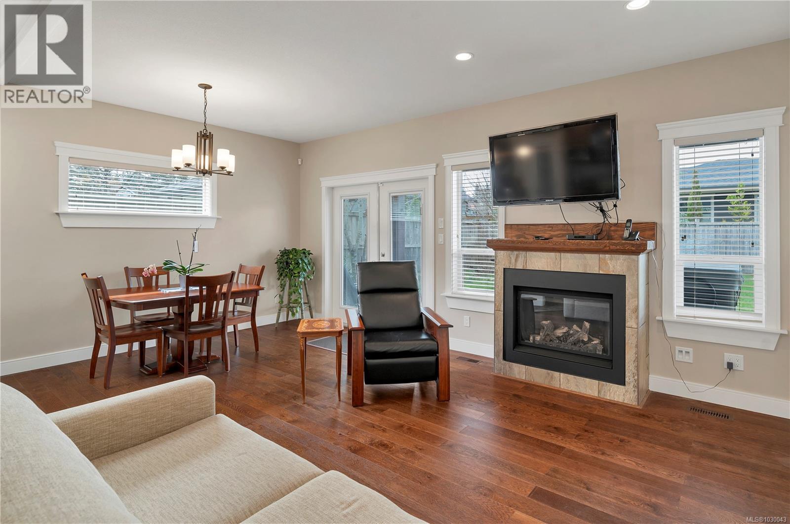 542 PARK FOREST DR - 10