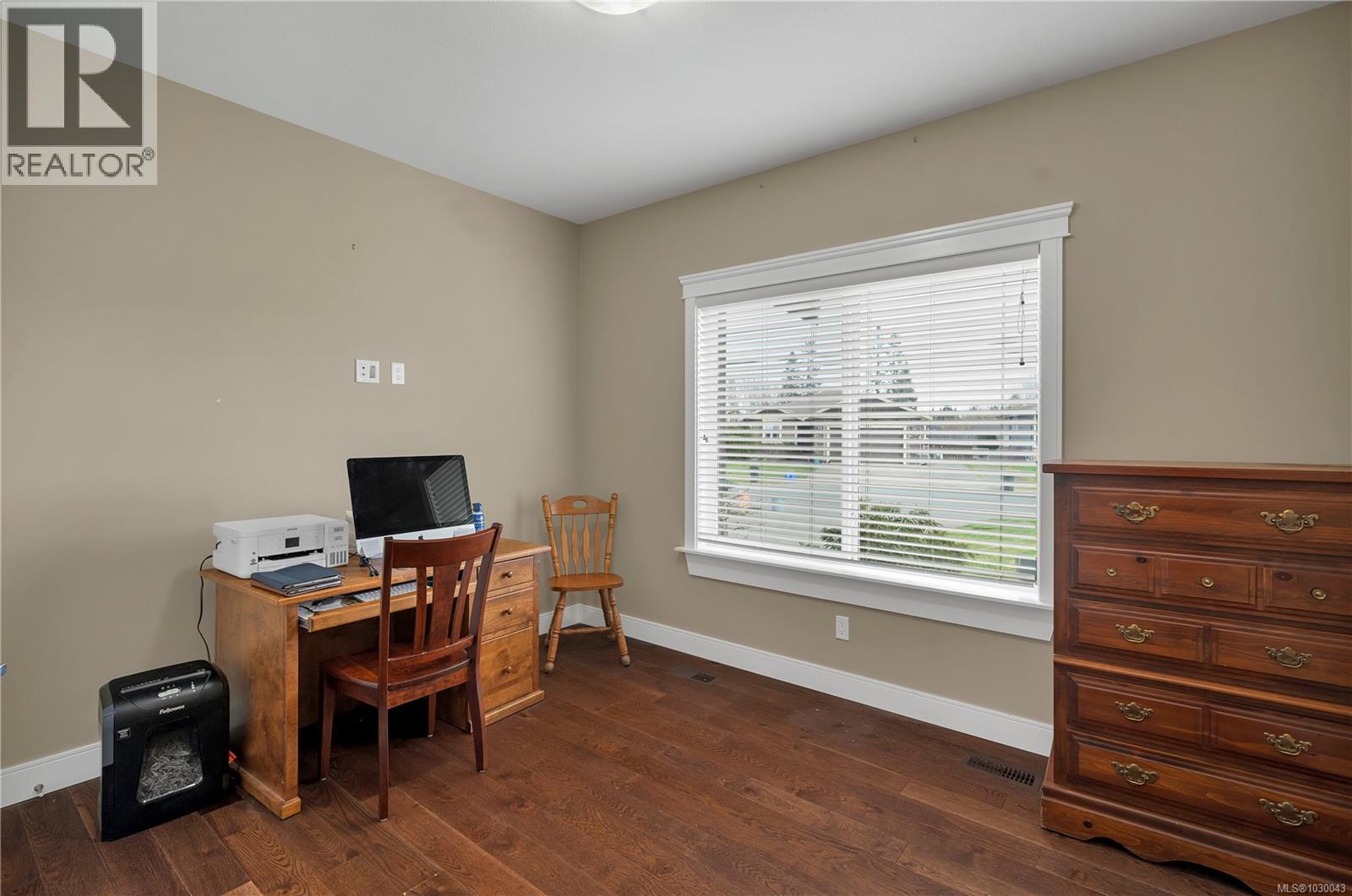 542 PARK FOREST DR - 22