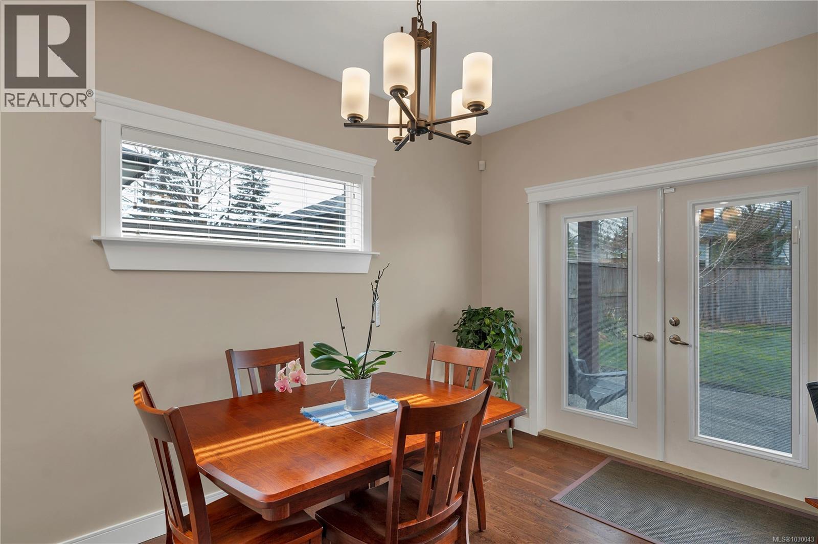 542 PARK FOREST DR - 7