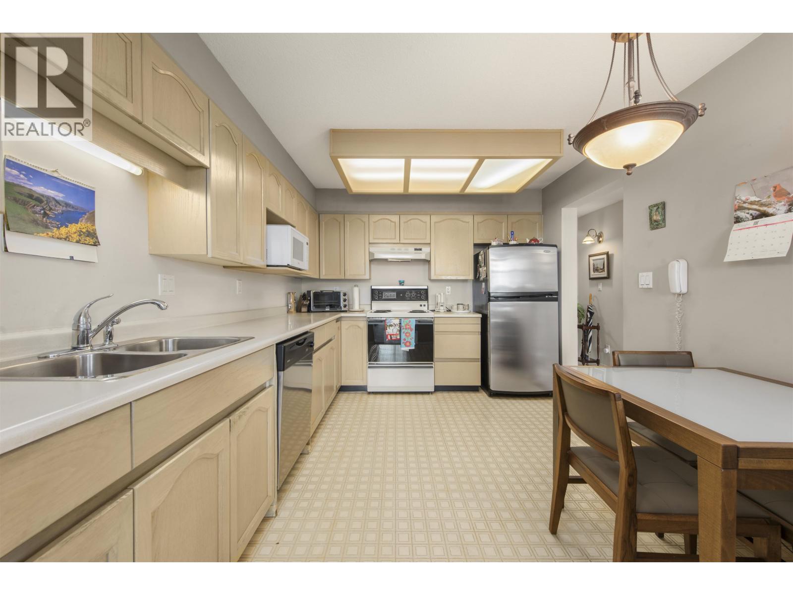 407 1230 QUAYSIDE DRIVE, New Westminster