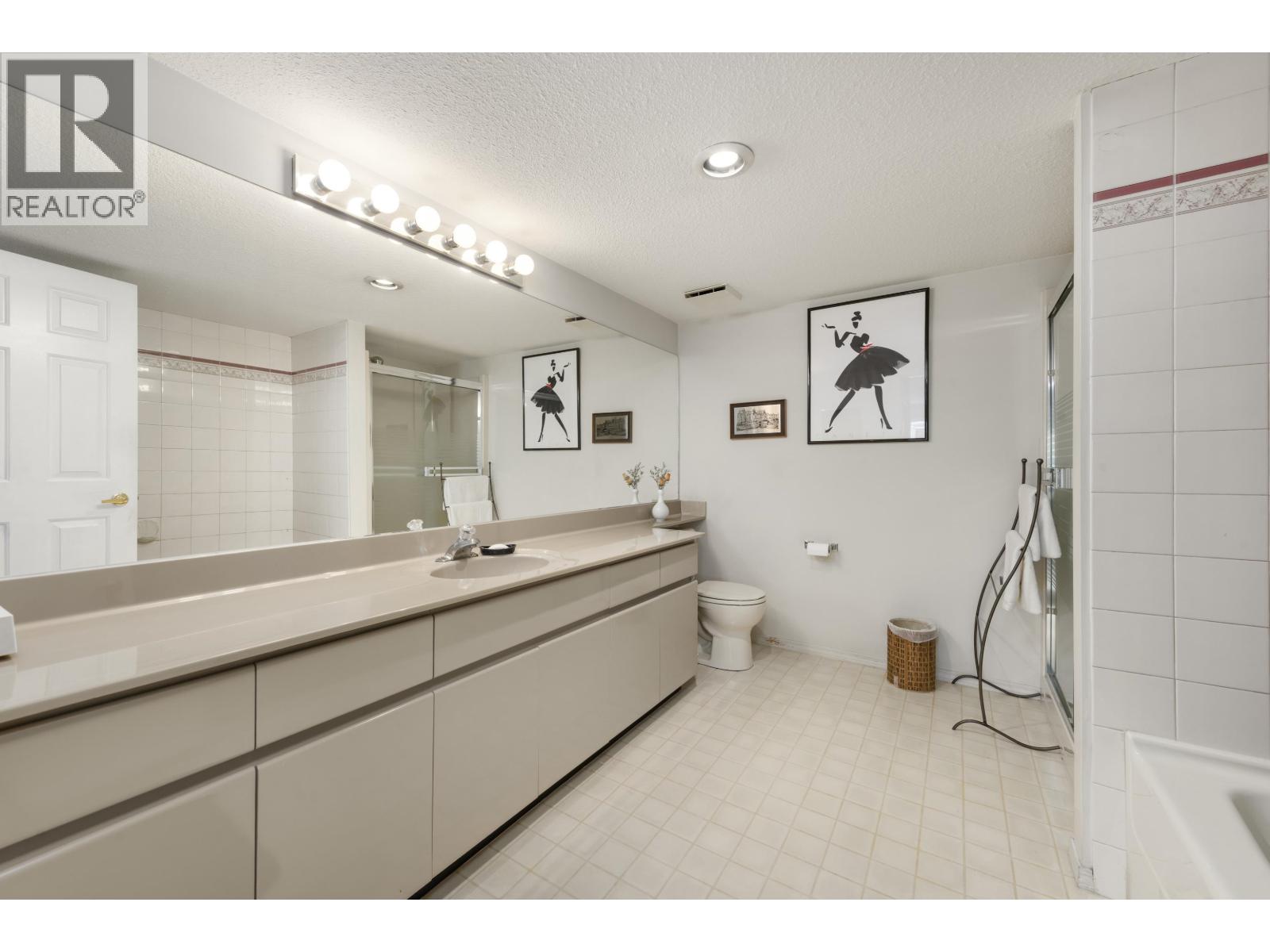 407 1230 QUAYSIDE DRIVE, New Westminster