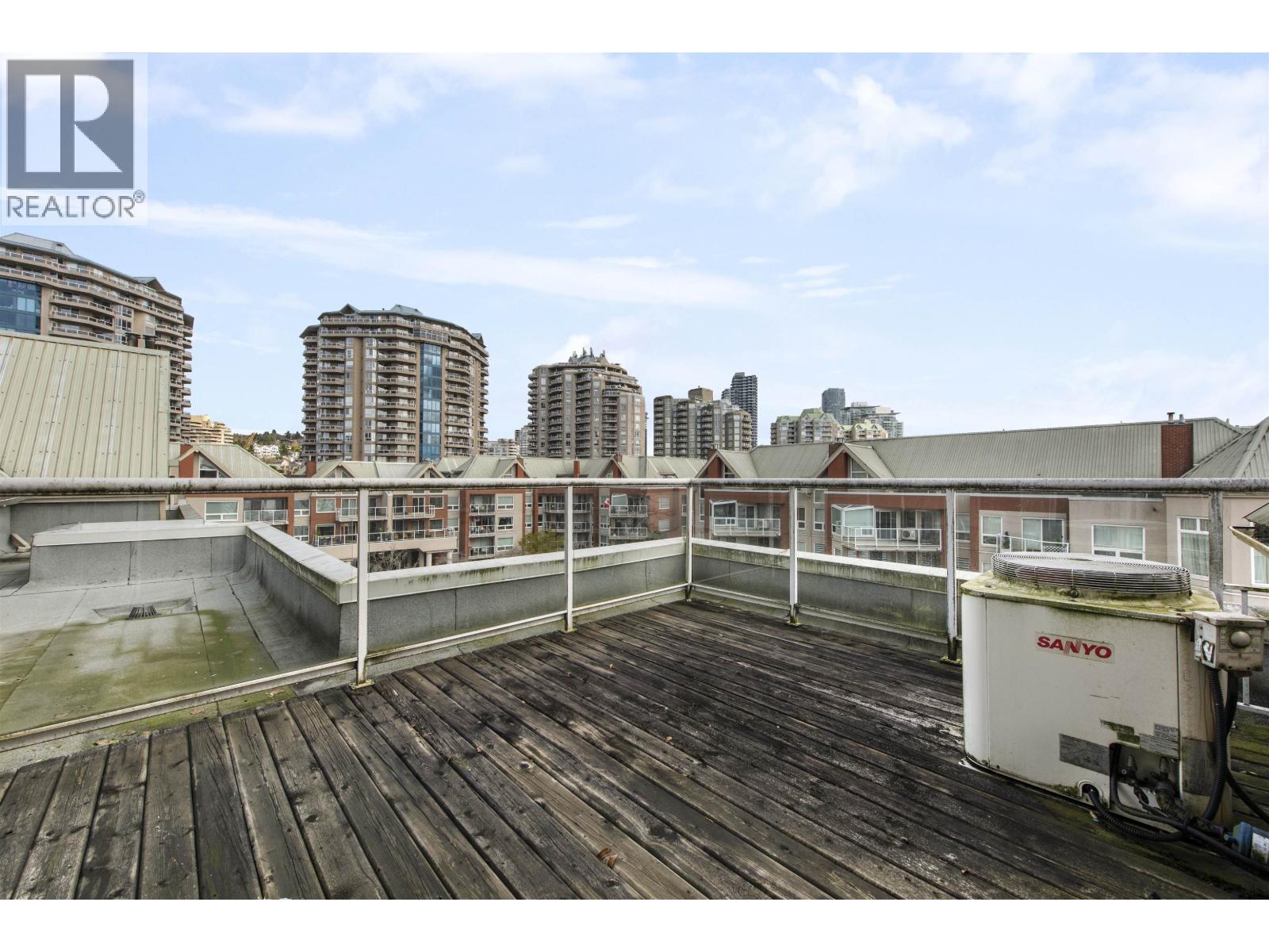 407 1230 QUAYSIDE DRIVE, New Westminster