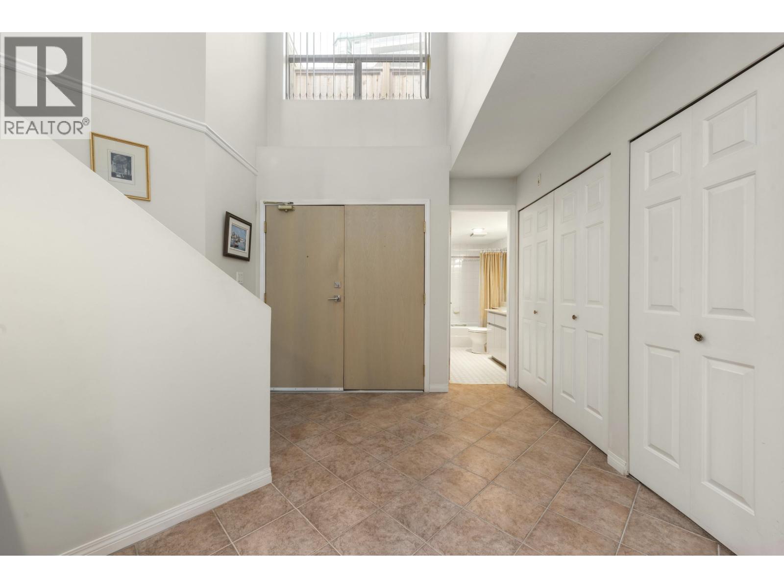 407 1230 QUAYSIDE DRIVE, New Westminster