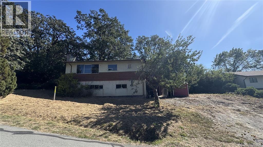  1279 Burnside Road West, View Royal