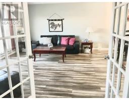 15 Cox Avenue thumbnail 15