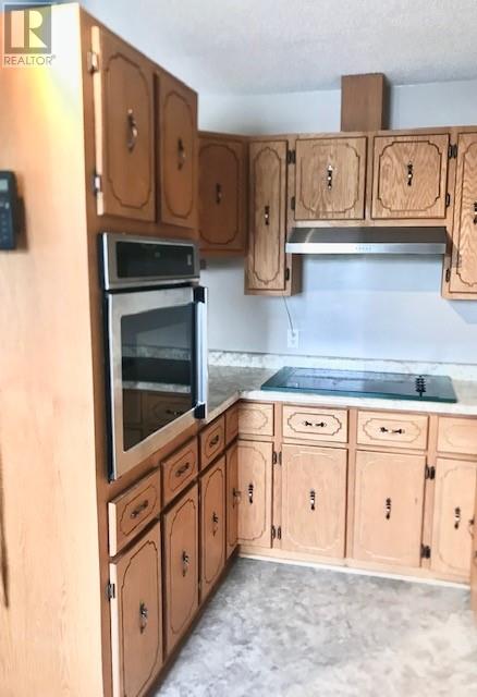 15 Cox Avenue - 11
