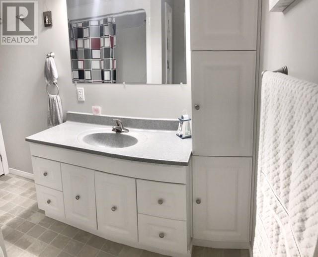 15 Cox Avenue - 21