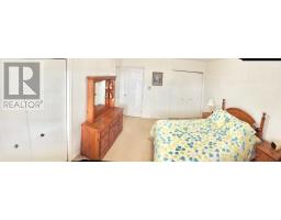 15 Cox Avenue thumbnail 19