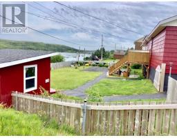 15 Cox Avenue thumbnail 37