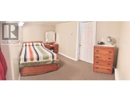 15 Cox Avenue thumbnail 34