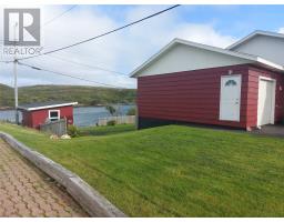 15 Cox Avenue thumbnail 3