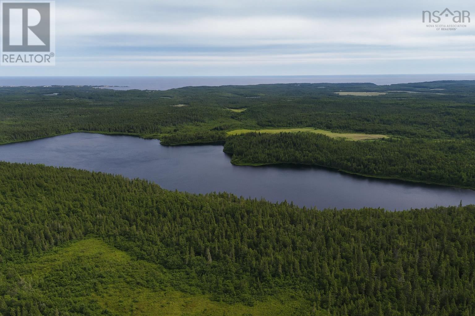 Property photo of 368 Acres Mackenzie Lake