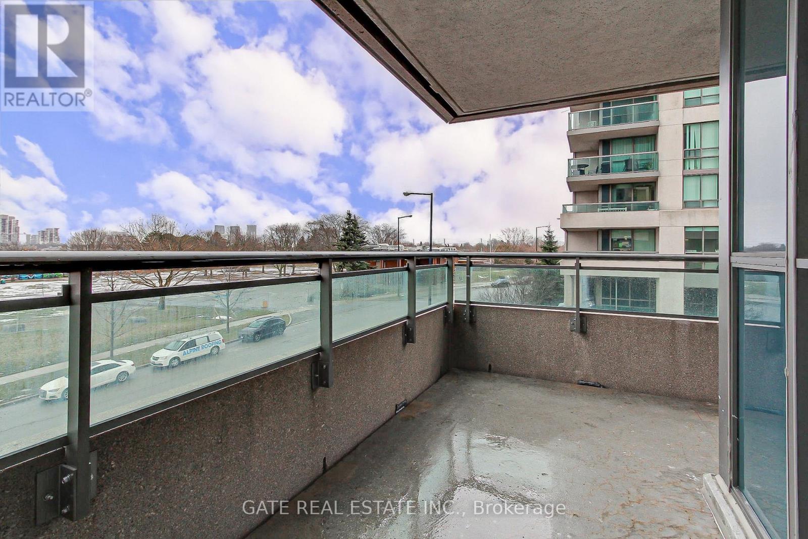 #308 88 GRANGEWAY AVENUE - 26