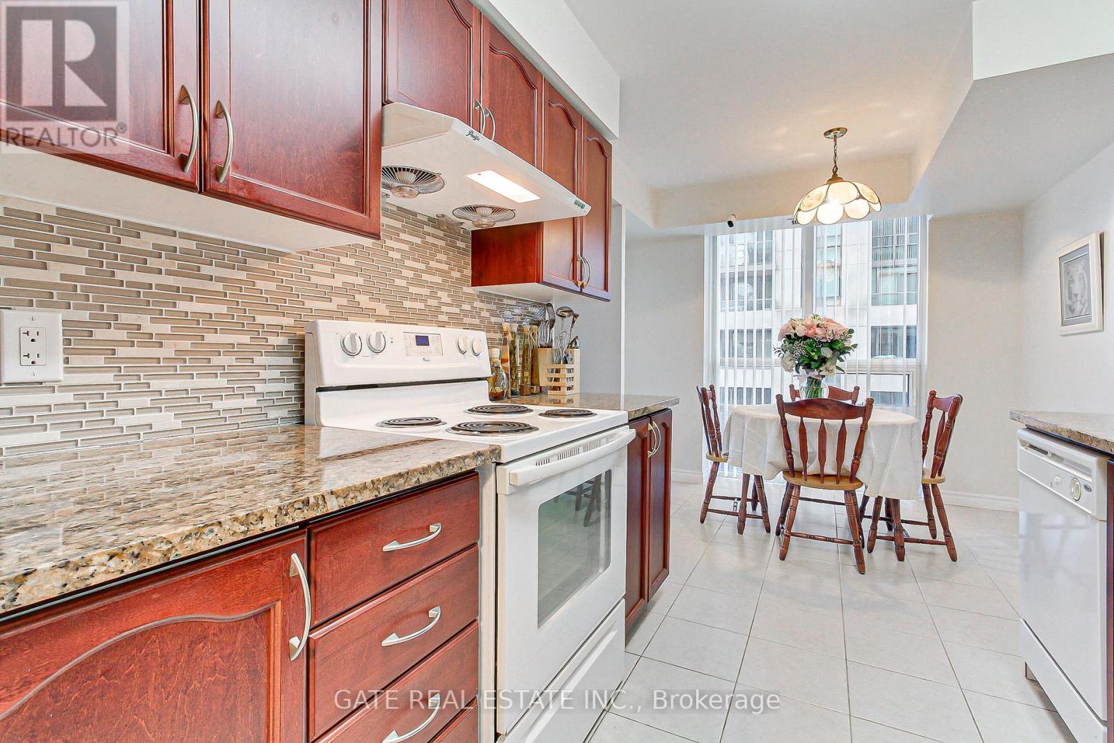#308 88 GRANGEWAY AVENUE - 9