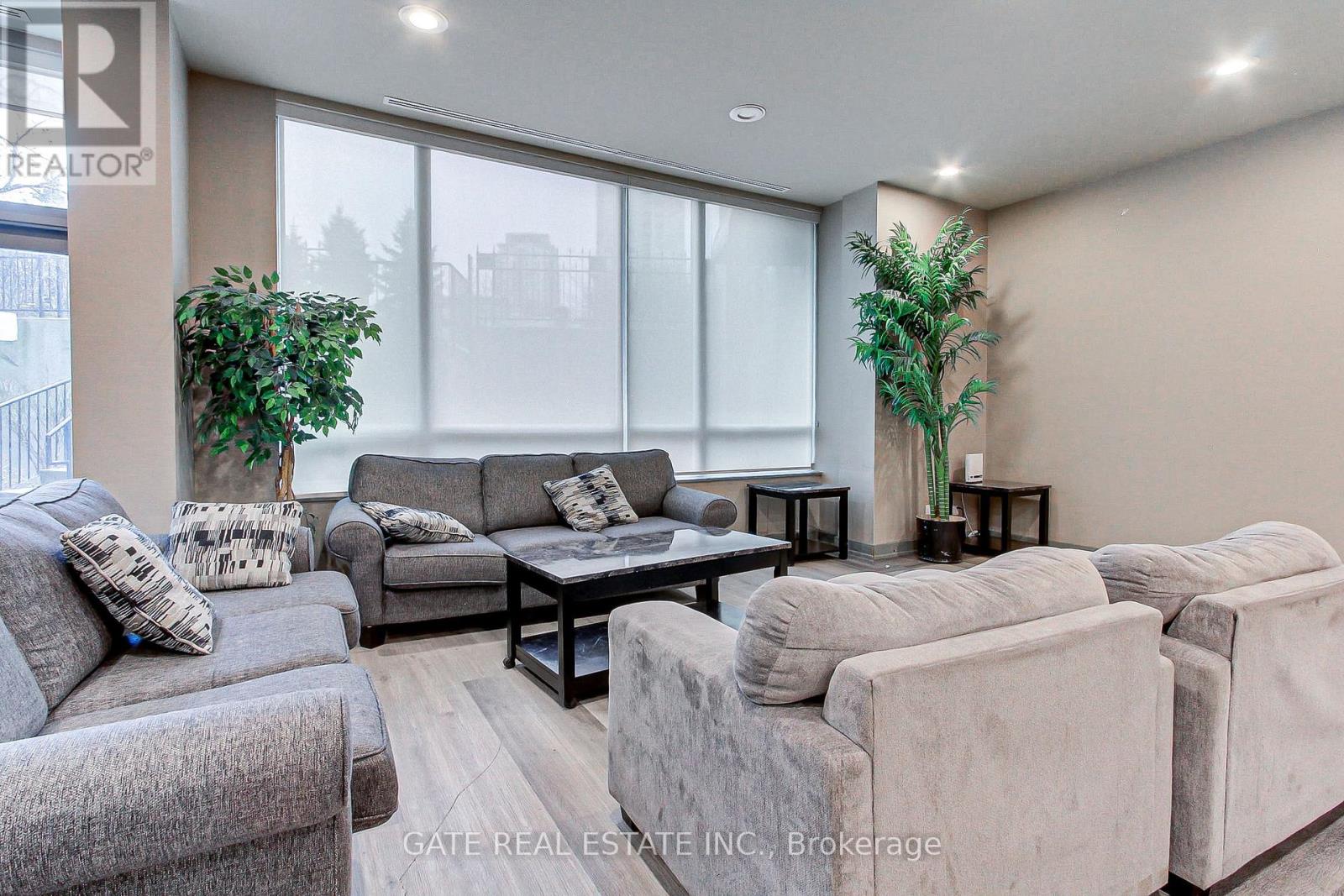 #308 88 GRANGEWAY AVENUE - 37