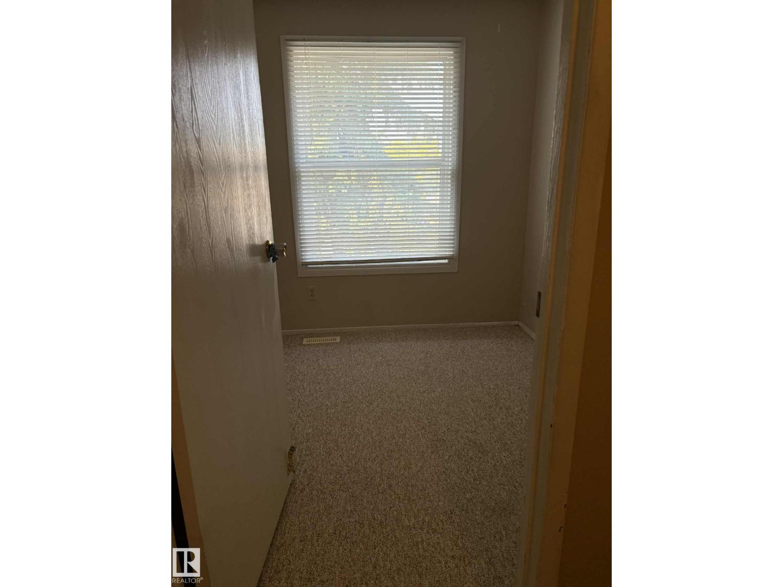 10405 24 AV NW NW