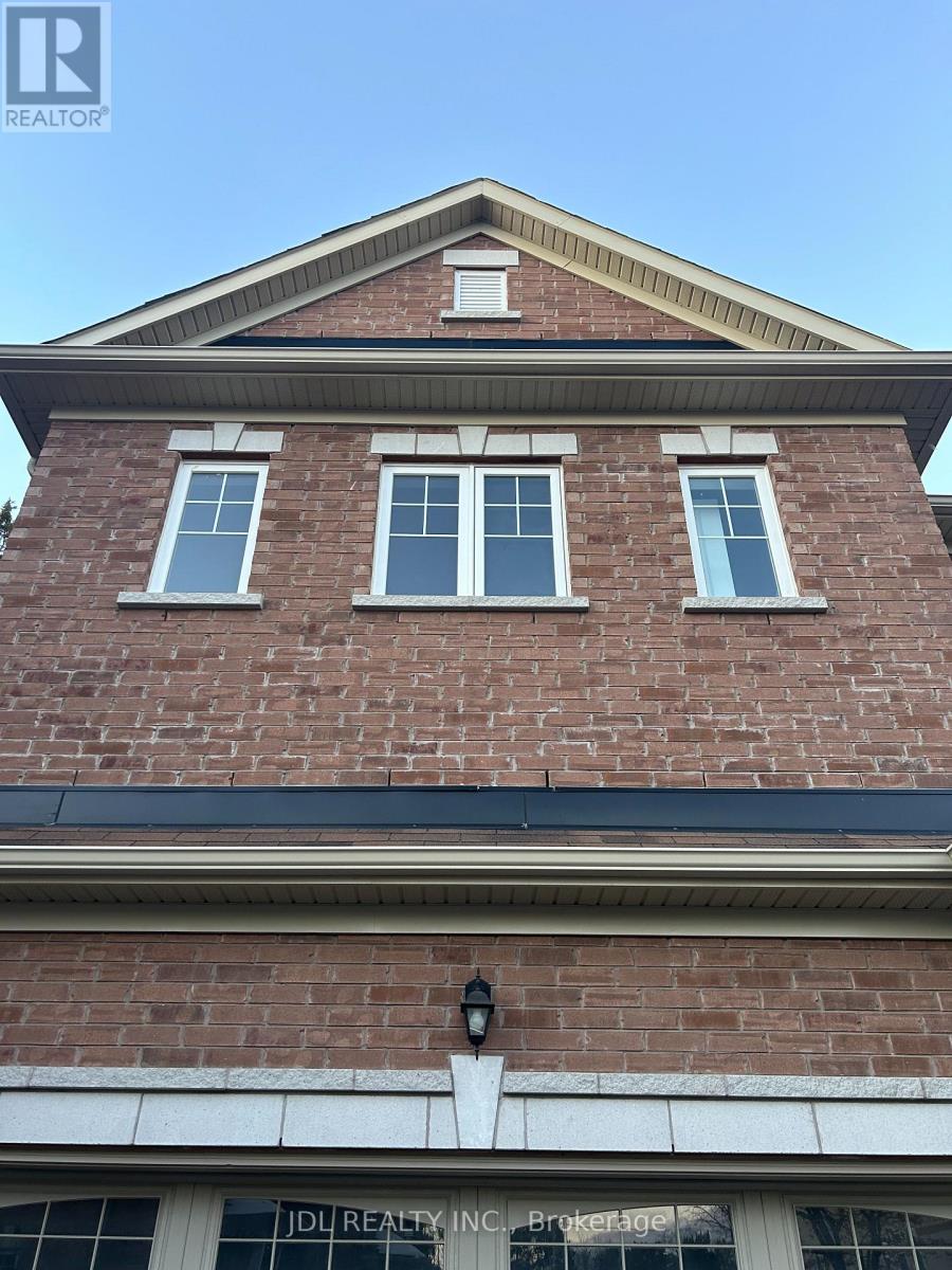 SUITE C - 15 WILDFLOWER WAY