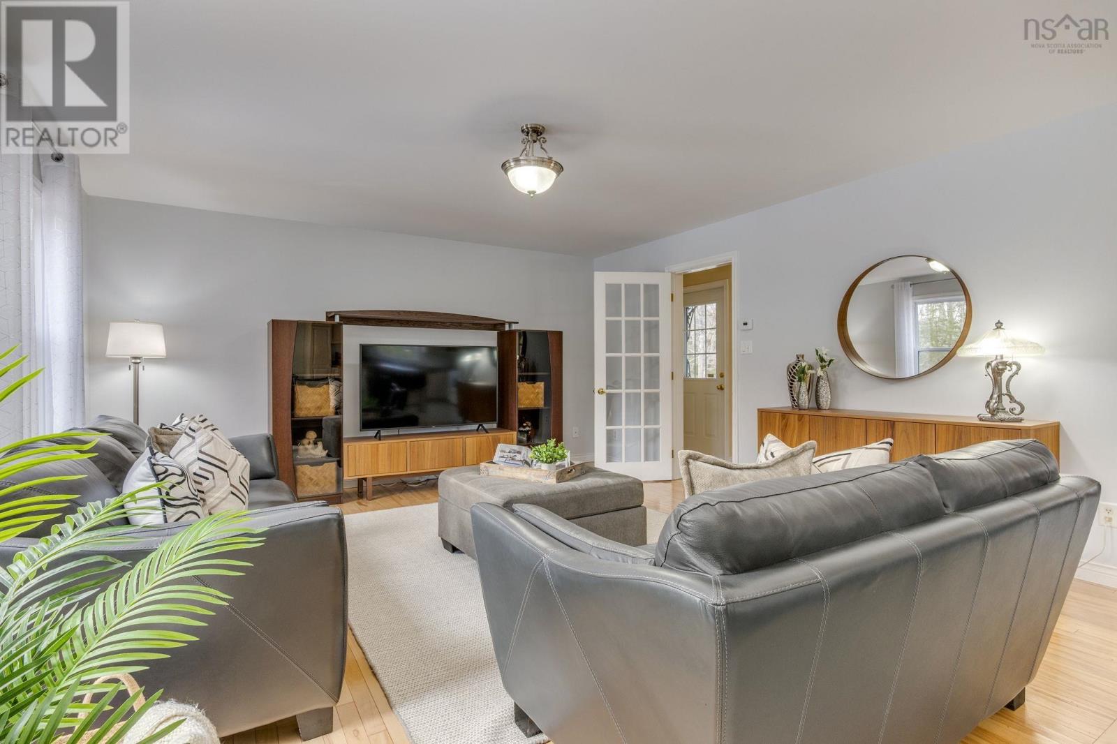 Property 25 of 51 of 44 Tattenham Crescent