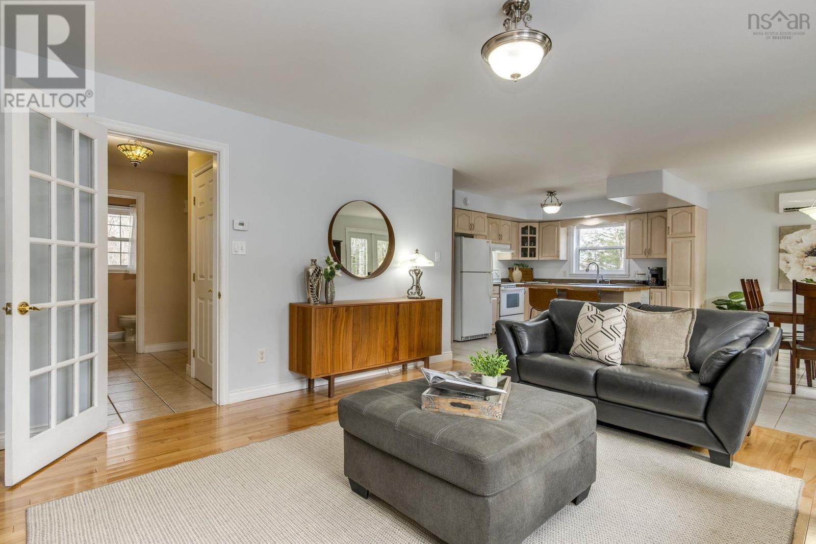 Property 26 of 51 of 44 Tattenham Crescent