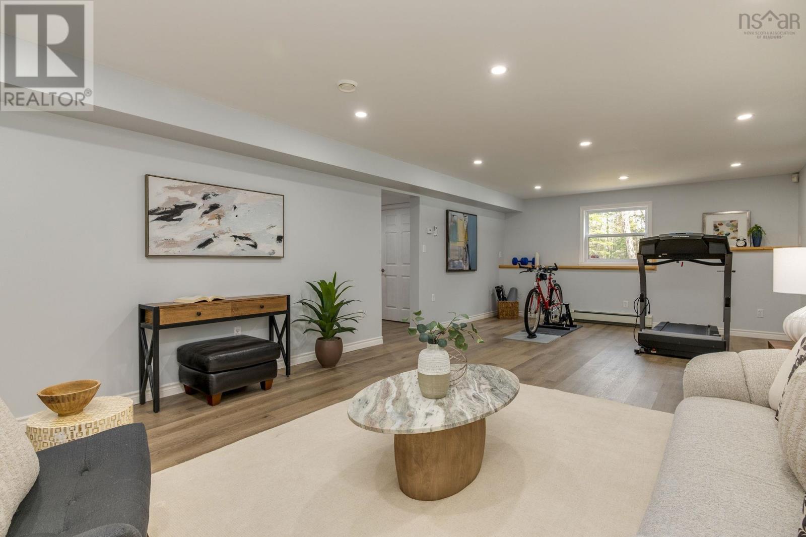 Property 33 of 51 of 44 Tattenham Crescent