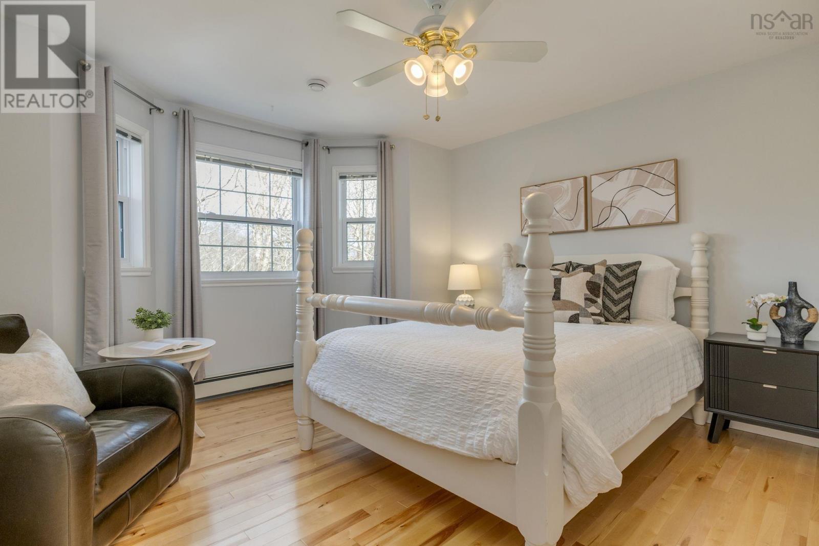 Property 36 of 51 of 44 Tattenham Crescent