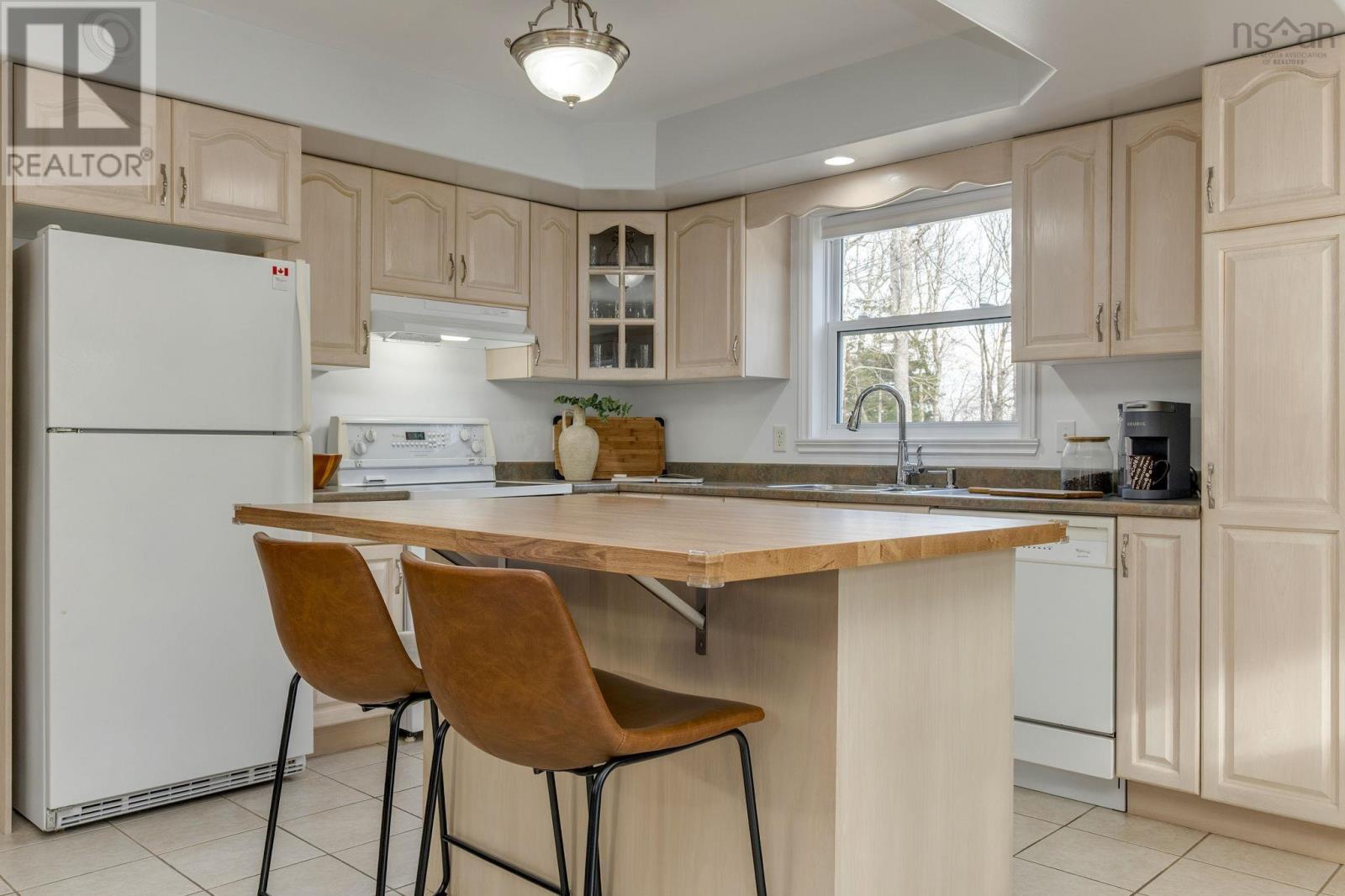 Property 23 of 51 of 44 Tattenham Crescent