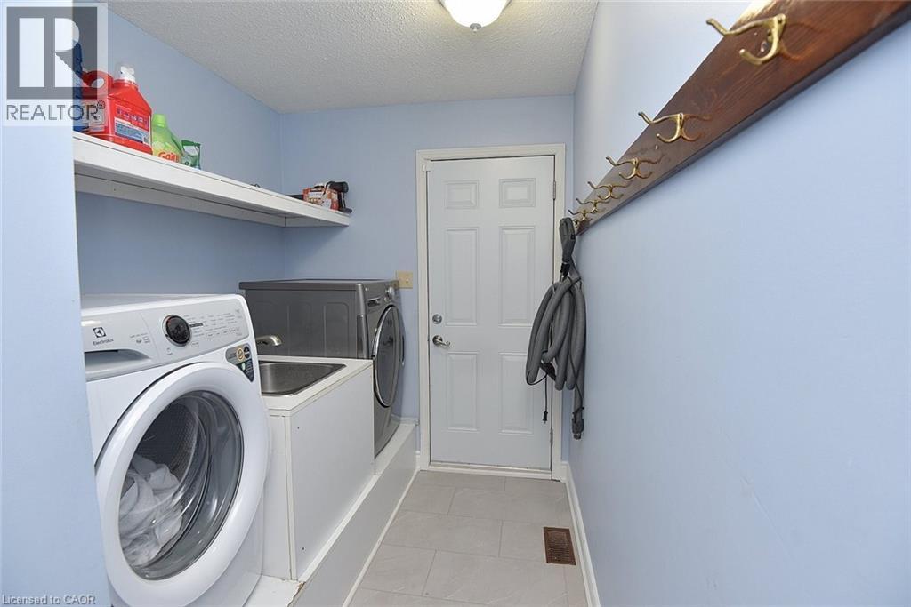 12 BEN NEVIS Drive, Stoney Creek, Ontario, L8G4J6 — Photo 23