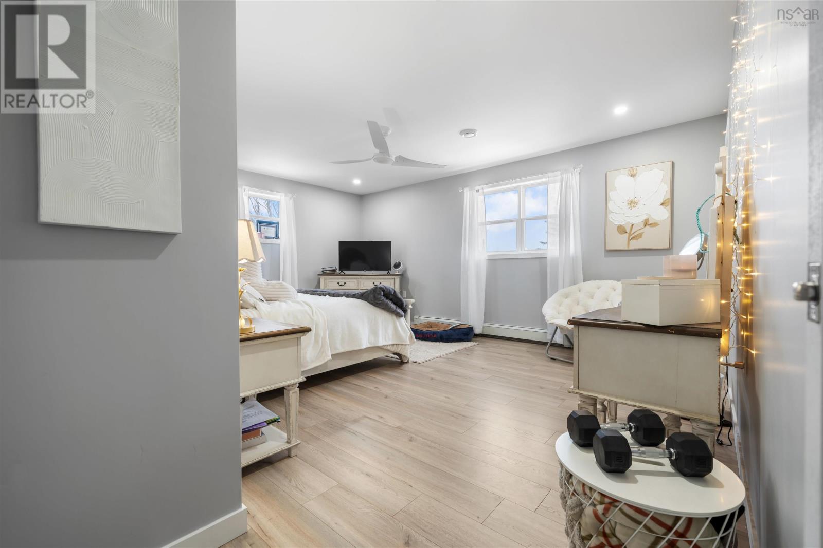 Property 9 of 36 of 1568 North Main Street