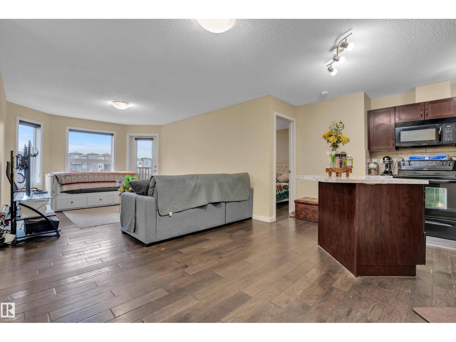 #320 392 SILVER BERRY RD NW - 4