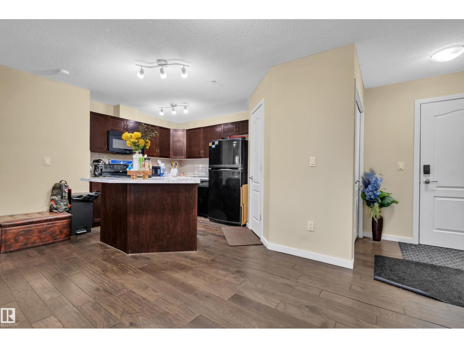 #320 392 SILVER BERRY RD NW - 5
