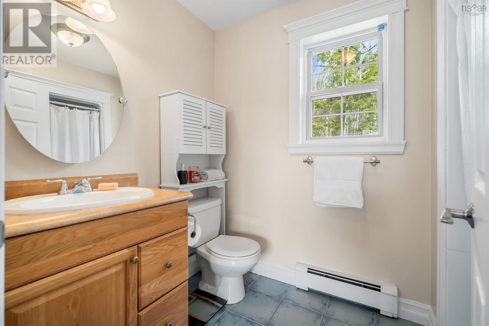 Property 5 of 49 of 4038 Highway 2