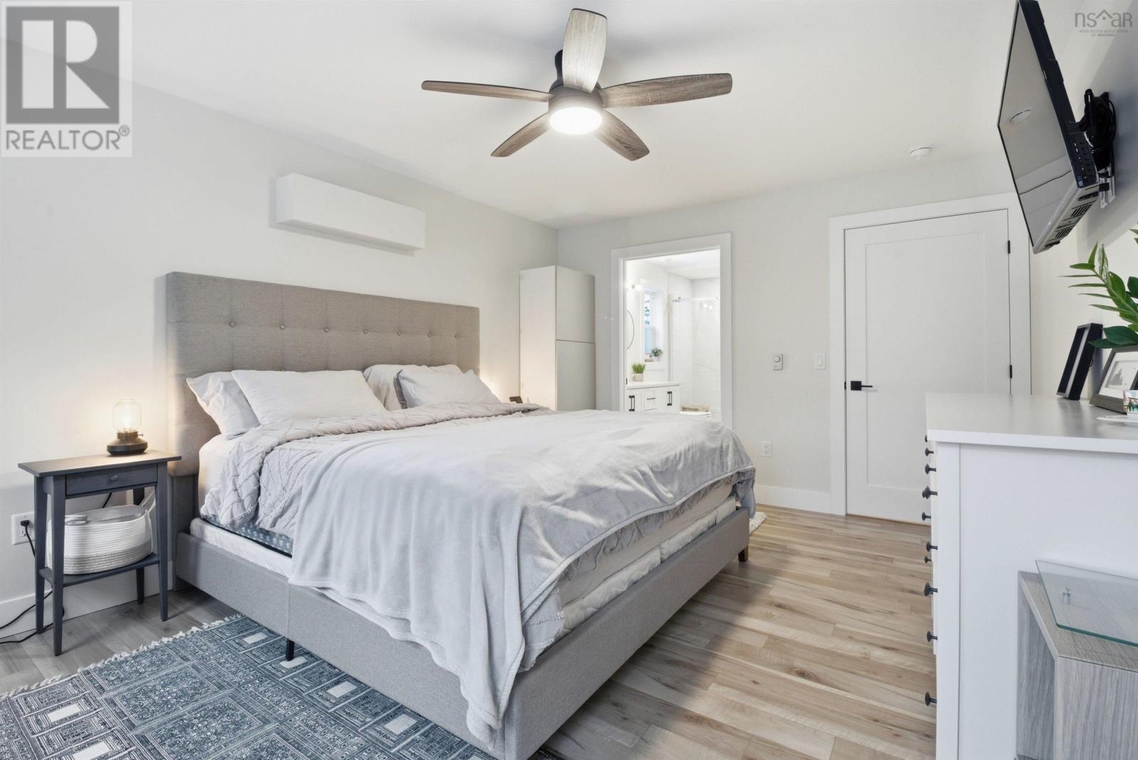 Property 11 of 35 of 351 Joan Drive