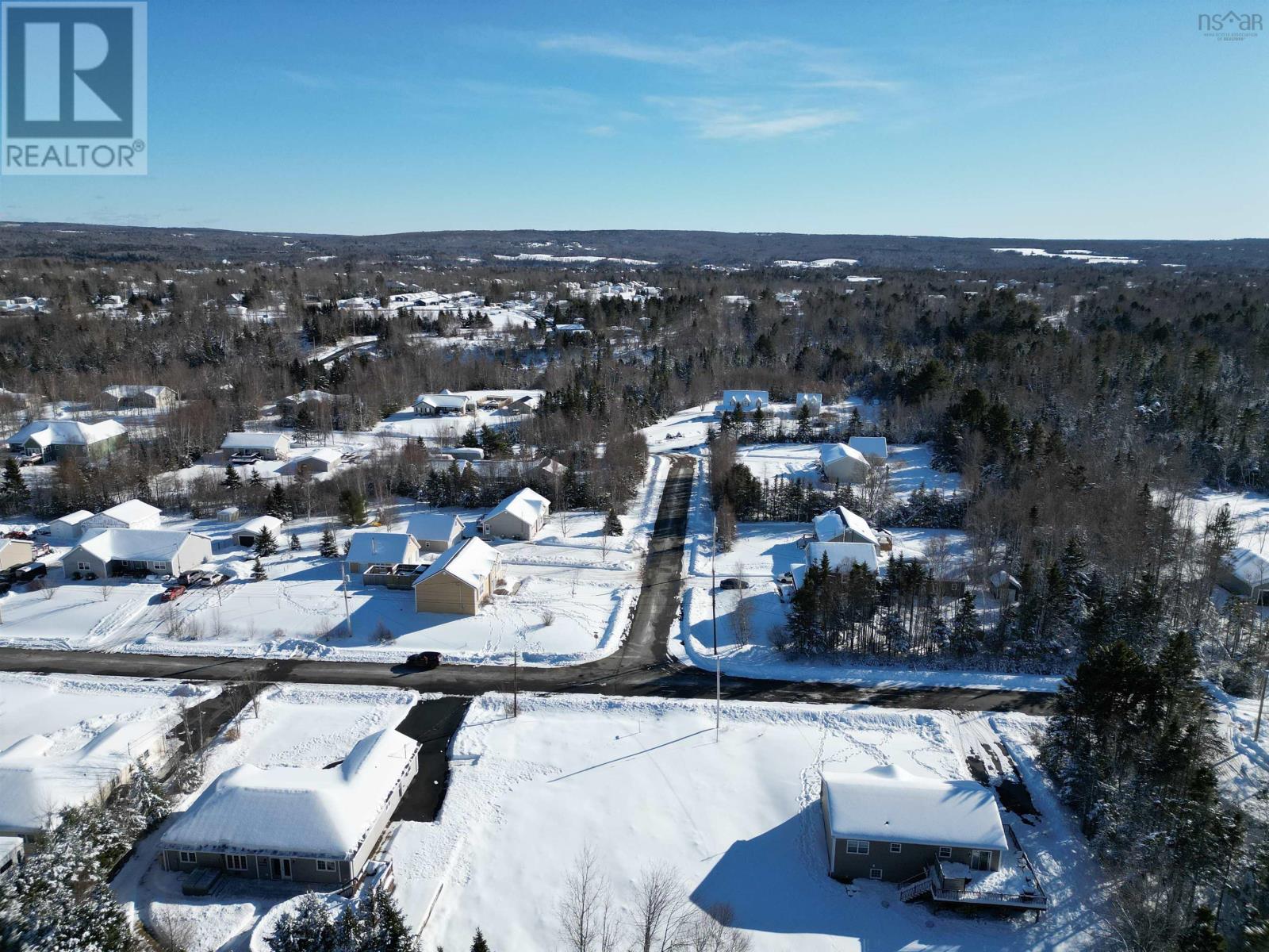 Property 4 of 7 of Lot 5 RUNWAY Court