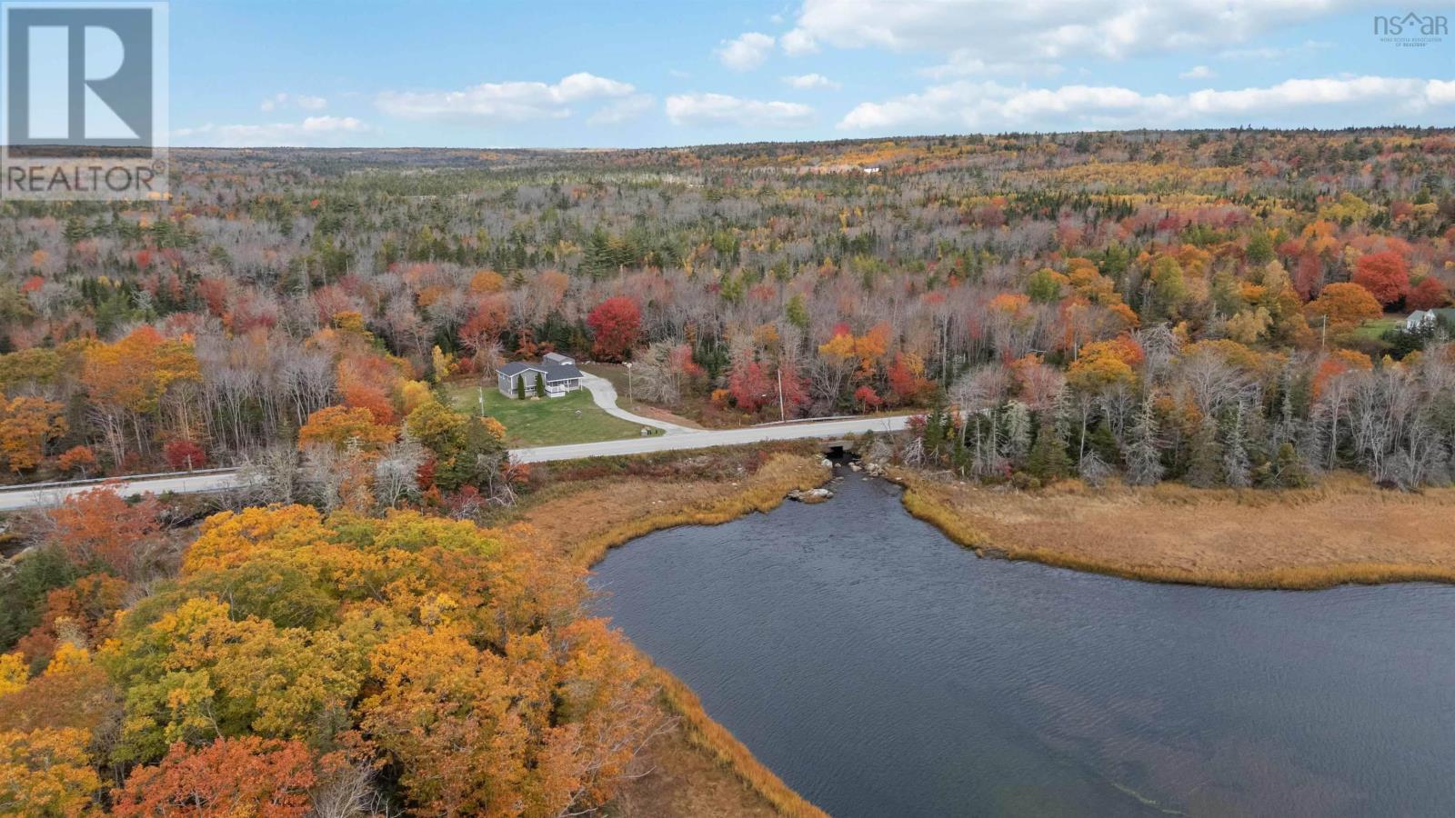 Property 17 of 35 of 10302 Highway 3