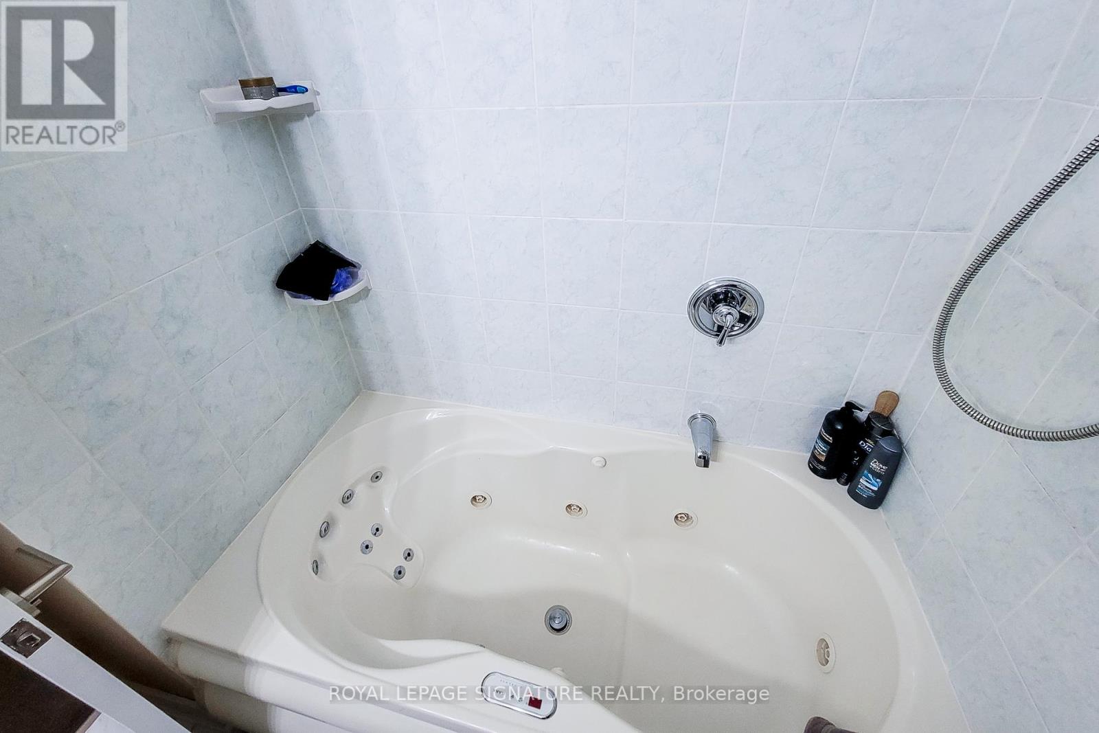 8060 BEAVERDAMS ROAD - 24