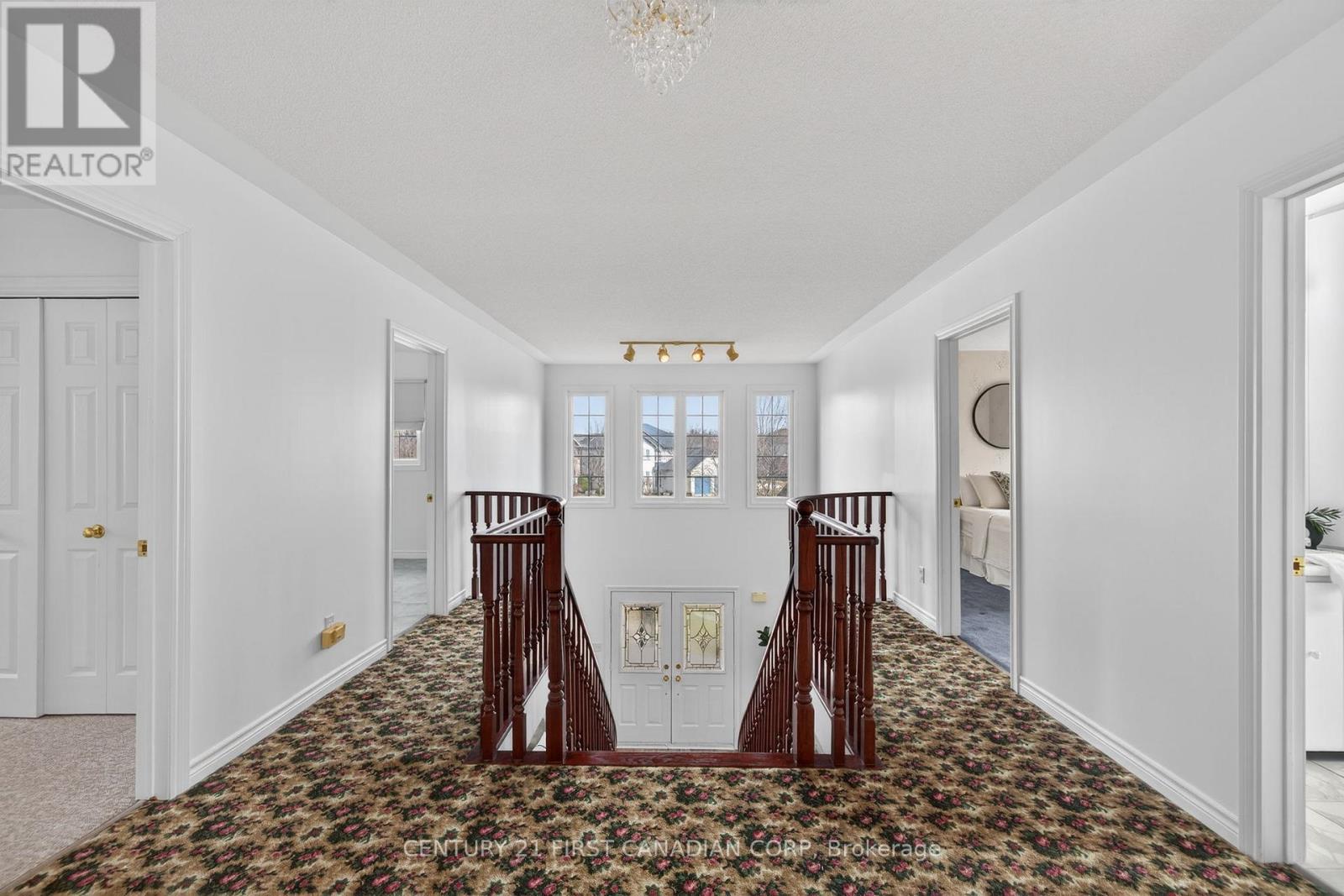 8 CLAIRE COURT Property Photo